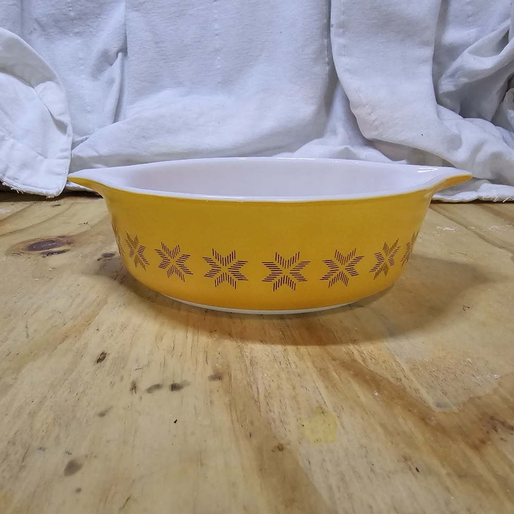 Vintage pyrex